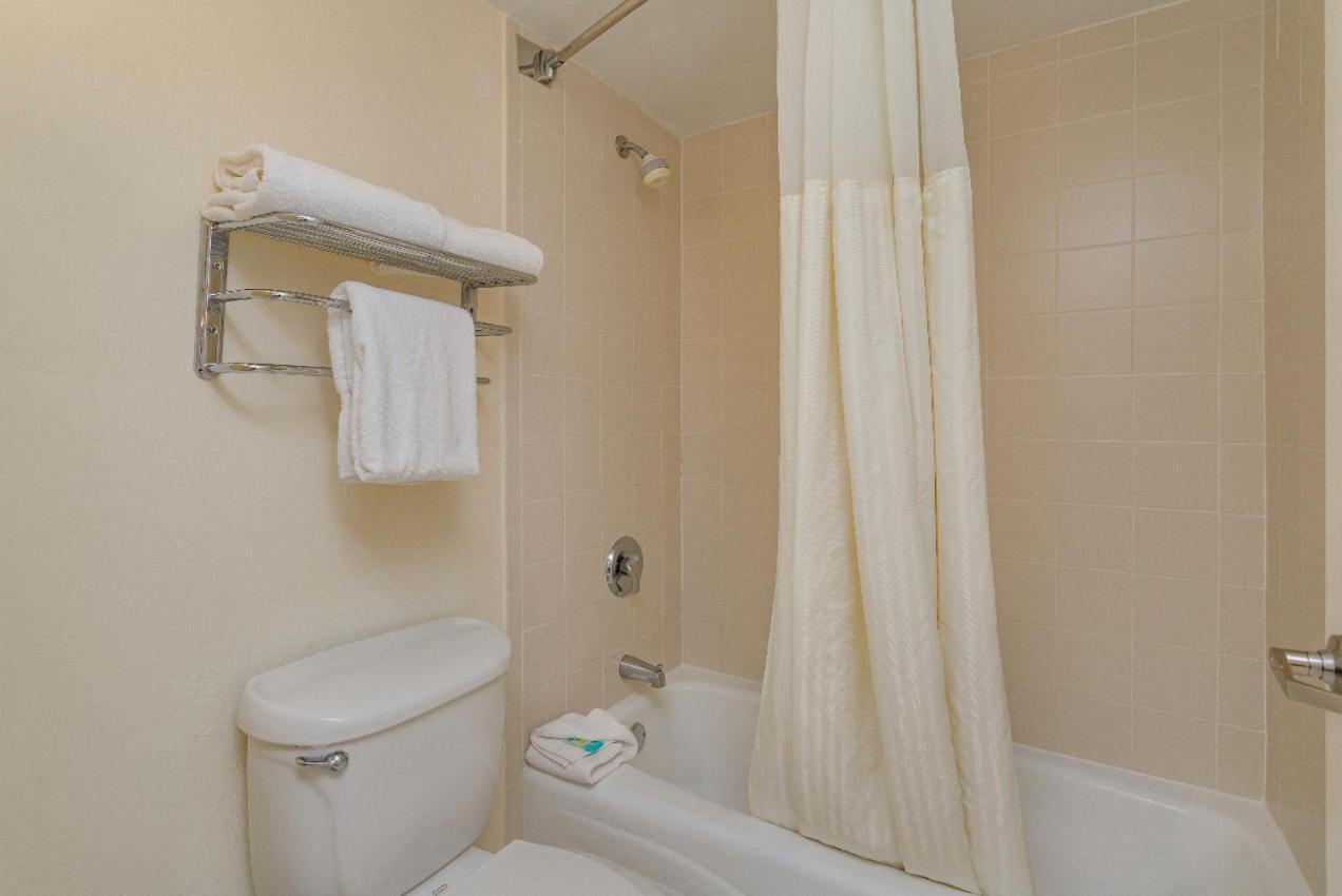 Oceanfront Condo At Daytona Beach Resort Esterno foto